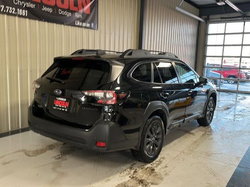 Used 2023 Subaru Outback Onyx Edition image 18