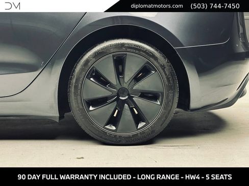 Used 2025 Tesla Model 3 Long Range AWD/4WD image 38