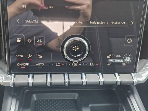 New 2026 GMC Acadia Elevation image 15