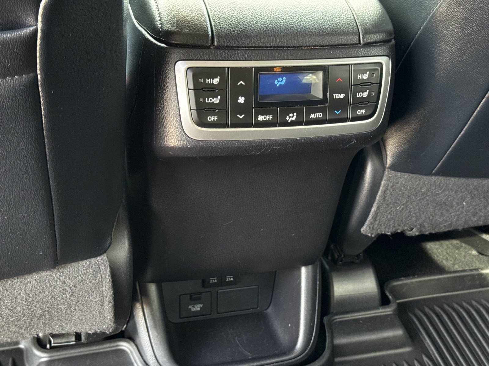 Used 2018 Toyota Highlander Limited Platinum AWD/4WD image 18