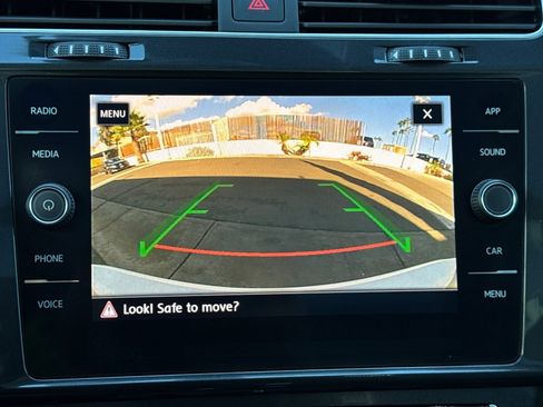 Certified 2019 Volkswagen Golf Alltrack SE image 20