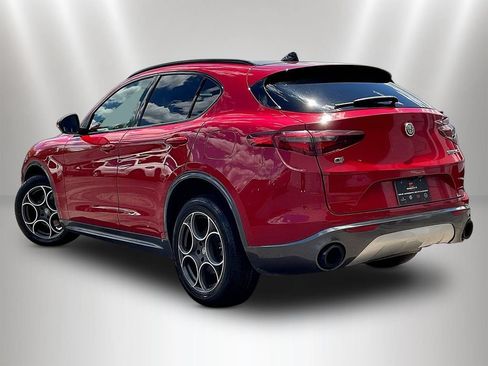Used 2022 Alfa Romeo Stelvio Ti AWD/4WD image 4