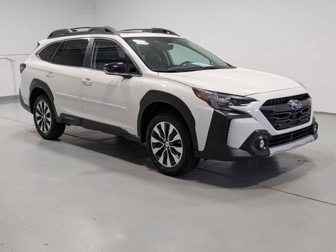 Used 2025 Subaru Outback Limited image 6