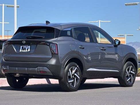 New 2026 Nissan Kicks SV FWD image 4