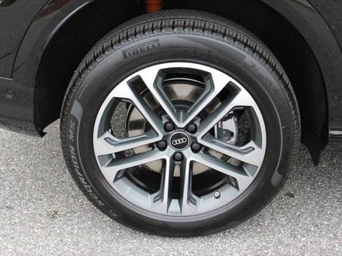 Certified 2025 Audi Q5 Premium w/ Convenience Package AWD/4WD image 38