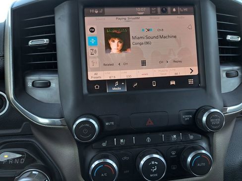 Used 2022 RAM 1500 Laramie image 10