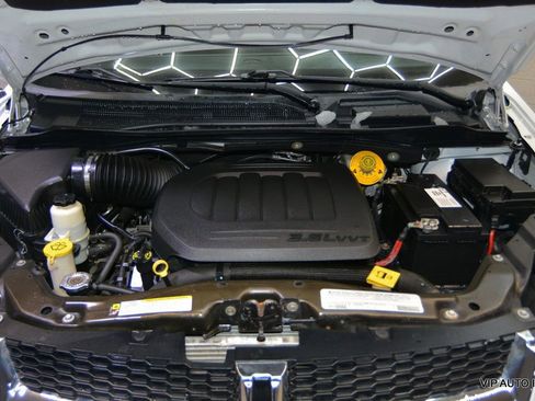 Used 2019 Dodge Grand Caravan GT image 37