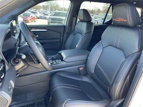 New 2025 Honda Pilot TrailSport image 25