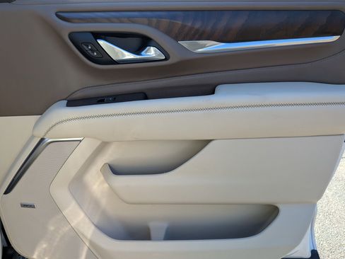 Used 2021 GMC Yukon XL Denali image 38