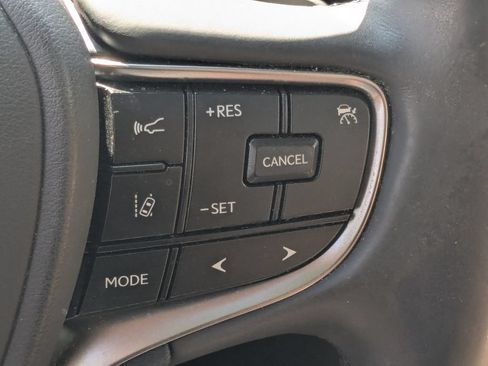 Used 2022 Lexus ES 350 w/ Premium Package FWD image 12