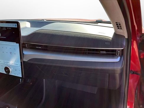 Used 2021 Ford Mustang Mach-E Select image 20