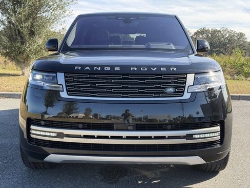 Used 2023 Land Rover Range Rover Long Wheelbase SE image 15