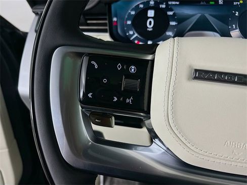 New 2025 Land Rover Range Rover SE image 10