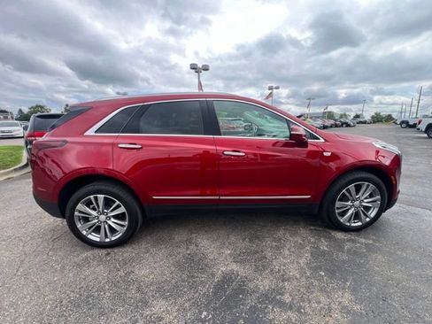 Used 2024 Cadillac XT5 Premium Luxury w/ LPO, Floor Liner Package AWD/4WD image 4