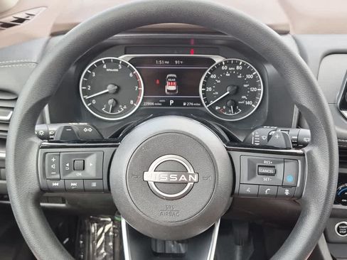 Used 2023 Nissan Rogue SV AWD/4WD image 15