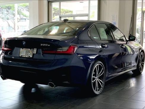 Used 2023 BMW 330e w/ M Sport Package RWD image 6