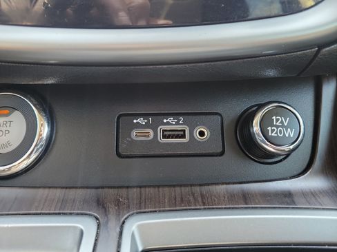 Certified 2024 Nissan Murano Platinum w/ Cargo Package FWD image 30