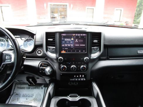 Used 2022 RAM 1500 Laramie w/ Sport Appearance Package AWD/4WD image 7