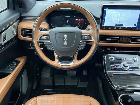 Used 2023 Lincoln Nautilus Black Label AWD/4WD image 18