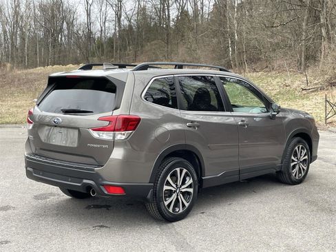 Used 2020 Subaru Forester Limited image 5