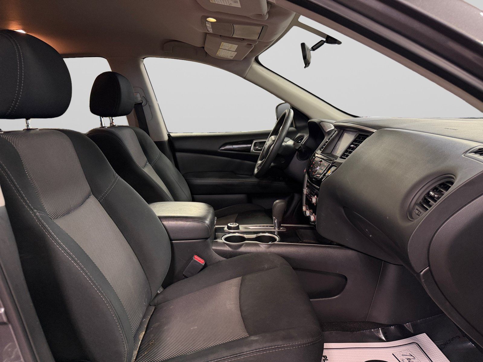 Used 2018 Nissan Pathfinder S AWD/4WD image 22