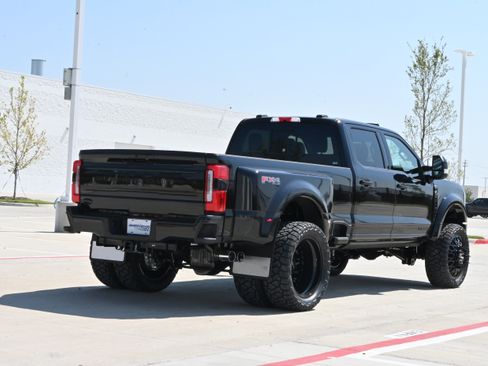 Used 2026 Ford F450 Platinum w/ FX4 Off-Road Package AWD/4WD image 14