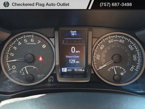 Used 2018 Toyota Tacoma TRD Sport image 23