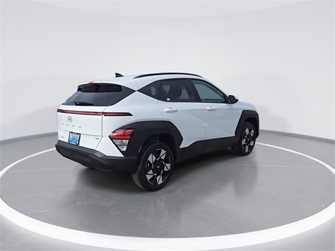 Certified 2025 Hyundai Kona SEL image 8