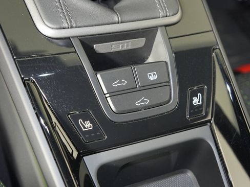 Certified 2024 Porsche 911 Carrera image 39