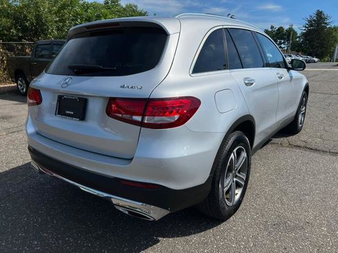 Used 2019 Mercedes-Benz GLC 300 4MATIC image 5