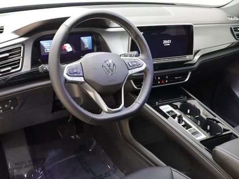 New 2026 Volkswagen Atlas Cross Sport SE w/ Panoramic Sunroof Package image 8