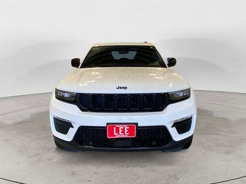 New 2025 Jeep Grand Cherokee Limited w/ Luxury Tech Group II image 8