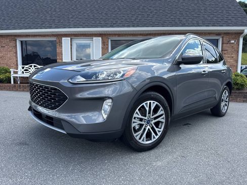 Used 2022 Ford Escape SEL w/ Technology Package FWD image 2