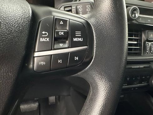 Used 2025 Ford Escape Active AWD/4WD image 20