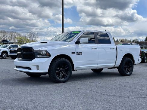 Used 2017 RAM 1500 Sport w/ Quick Order Package 26Q Night AWD/4WD image 2
