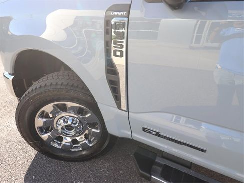 New 2026 Ford F350 Lariat w/ Chrome Package image 4