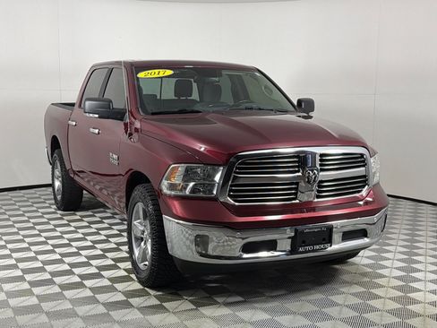 Used 2017 RAM 1500 Big Horn AWD/4WD image 3