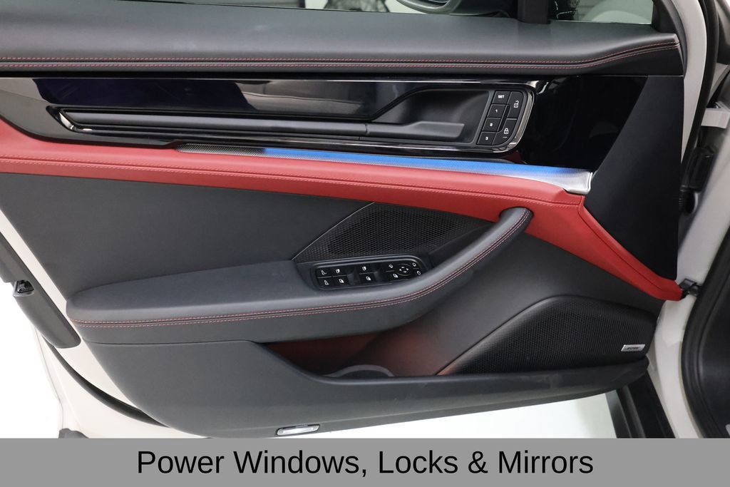 Used 2026 Porsche Panamera image 51