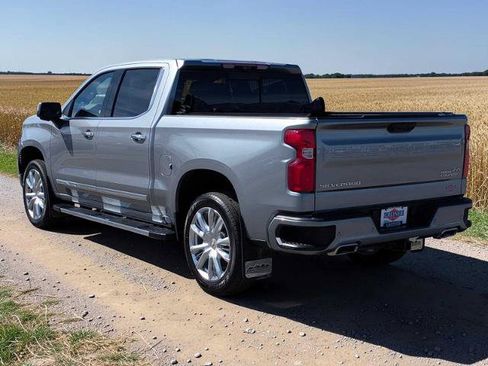 Used 2023 Chevrolet Silverado 1500 High Country w/ High Country Premium Package AWD/4WD image 4