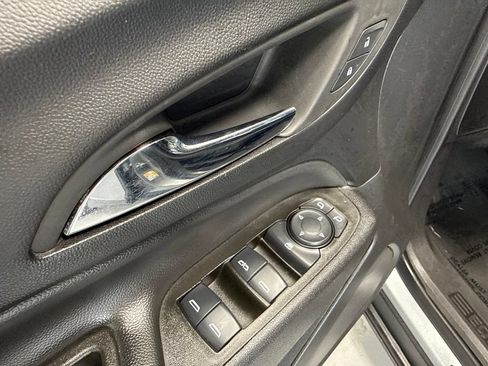 Used 2024 Chevrolet Equinox LT AWD/4WD image 15