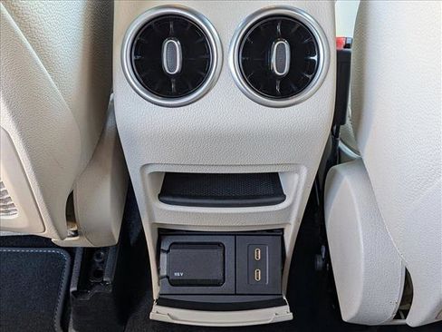 Certified 2025 Mercedes-Benz GLB 250 image 16