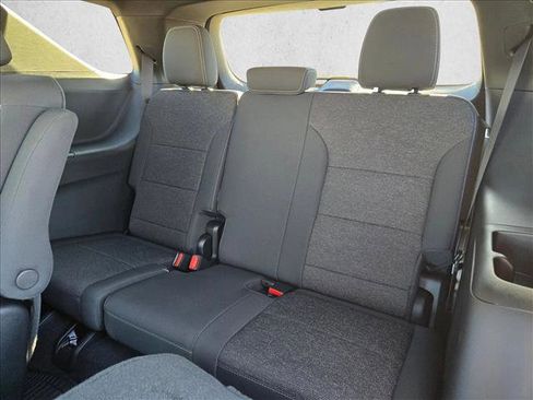 New 2026 Chevrolet Traverse LT image 16