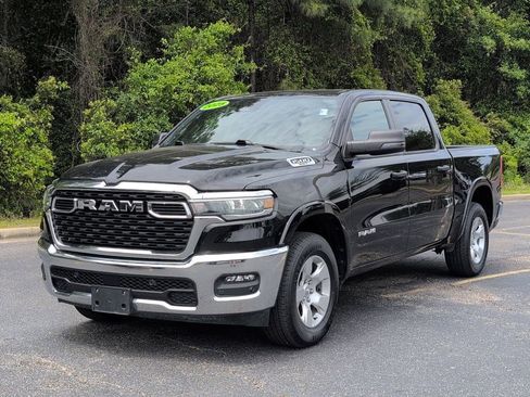 Used 2025 RAM 1500 Big Horn AWD/4WD image 8