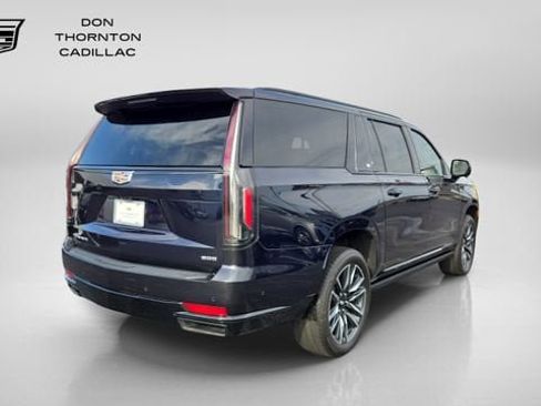 Used 2023 Cadillac Escalade ESV Sport Platinum w/ LPO, Floor Liner Package AWD/4WD image 5