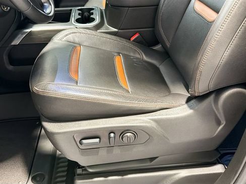 Used 2023 GMC Sierra 3500 AT4 w/ AT4 Premium Plus Package AWD/4WD image 19