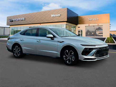 New 2025 Hyundai Sonata SEL FWD image 10