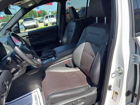 Used 2024 Honda Ridgeline Black Edition image 10
