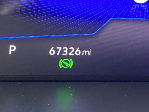 Used 2023 Volkswagen Taos S image 14