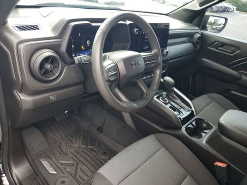 Used 2023 Chevrolet Colorado Trail Boss AWD/4WD image 6