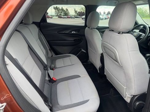 Used 2021 Chevrolet TrailBlazer LT w/ Convenience Package AWD/4WD image 18